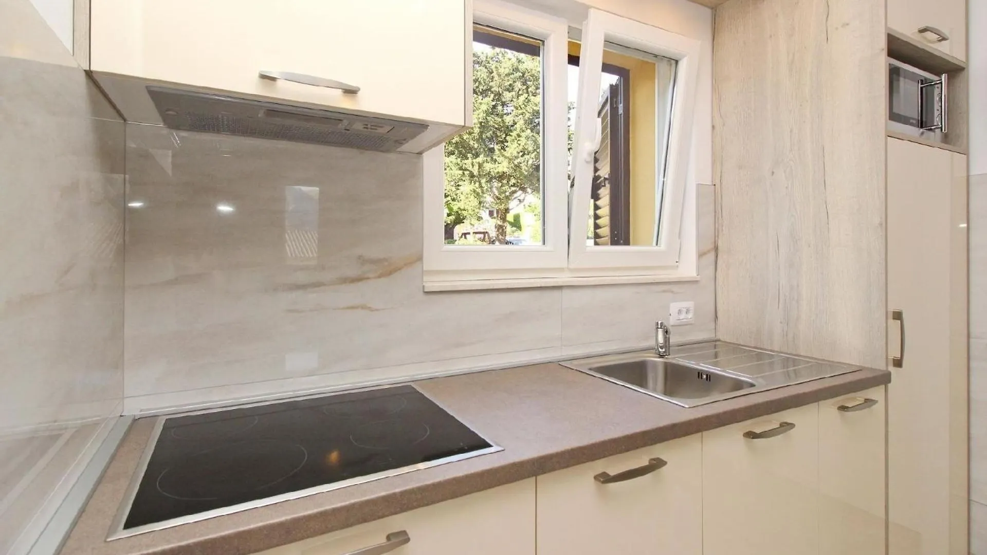 Tolles Appartement In Baska Mit Eigenem Balkon Apartment