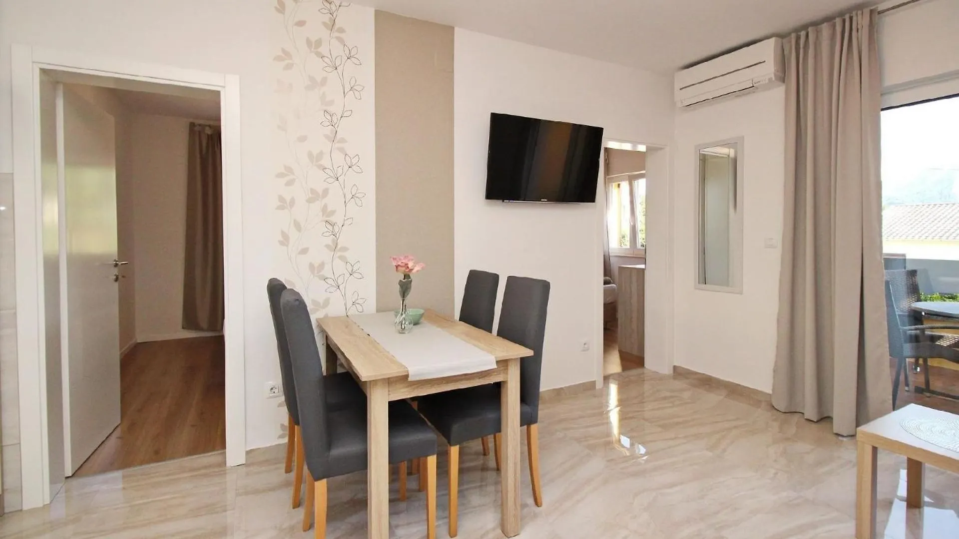 Tolles Appartement In Baska Mit Eigenem Balkon Croatia