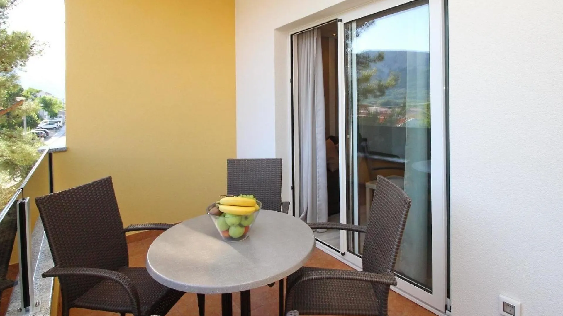 Tolles Appartement In Baska Mit Eigenem Balkon Croatia